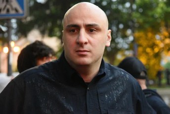 nika-melia-nacionaluri-moZraobis-amJamindeli-menejmenti-umZimes-mdgomareobaSi-myof-mixeil-saakaSvils-mouwodebs-dagvexmareo---me-vrCebi-partiaSi-vidre-am-partiis-gadarCenis-Sansi-aris