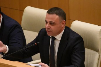 aluda-RuduSauri-opozicias-ar-agerioT-ra-realobaSi-xarT---dRes-qveyana-ar-aris-im-formaSi-rom-am-farCaki-vaSaZis-asayiraveblebi-gavxdebiT