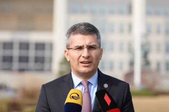 mamuka-mdinaraZe-ukrainis-xelisuflebaze-aranairi-sanqcia-ar-gamikvirdeba-maTi-mxridan-da-calkeuli-warmomadgenlebi-amaze-SesaZloa-zrunaven-kidec-es-aris-pasuxi-uarze-rom-meore-fronti-am-qveyanaSi-ar-gaixsna