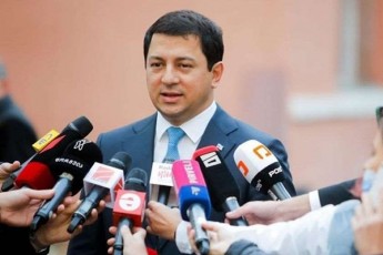 arCil-TalakvaZe-ar-SeiZleba-seriozuli-saubari-rom-nacionaluri-moZraoba-saakaSvils-virtualuri-mTavrobis-xelmZRvanelobas-sTavazobda-partia-iSleba-da-ra-Tanamdebobebs-arigeben