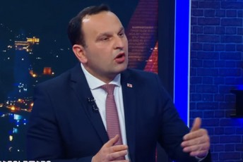 paata-manjgalaZe-qarTuli-ocneba-qveyanas-kandidatis-statusis-miRebis-Sanss-Tu-daakargvinebs-imis-gamo-rom-putinTan-politikur-flirtSia-man-politikuri-fasi-unda-gadaixados
