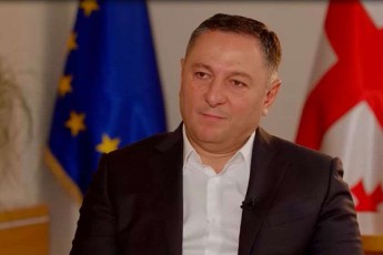 vaxtang-gomelauri-opoziciis-mxridan-Zalian-xSirad-aris-gancxadebebi-TiTqos-gaizarda-danaSauli-Tumca-piriqiT-klebaa-miT-umetes-bolo-3-wlis-ganmavlobaSi