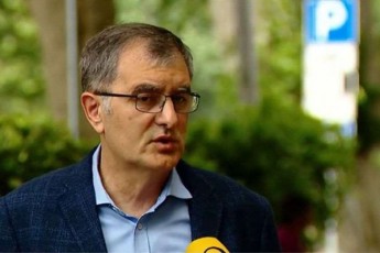 sozar-subari-TiTqos-daujerebelic-ki-iyo-imdenad-uxeSi-da-kategoriuli-iyo-moTxovna-rom-omSi-CarTuliyo-saqarTvelo-pirdapiri-teqstebiT-iyo-amis-moTxovnebi-xelisuflebis-pirvel-pirebTan