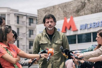 kaxa-kalaZe-kargi-iqneba-sazogadoebas-hqondes-informacia-Tu-romeli-qveynidan-finansdebian-arasamTavrobo-organizaciebi-Tu-politikuri-partiebi