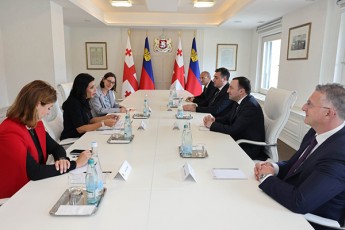 premier-ministri-lixtenStainis-sagareo-saqmeTa-ganaTlebisa-da-sportis-ministrs-Sexvda