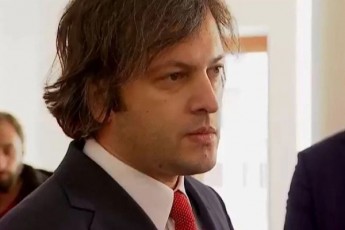 irakli-kobaxiZis-gancxadebiT-saparlamento-umravlesoba-erovnuli-bankis-sabWos-wevrebad-prezidentis-mier-wardgenil-kandidatebs-mxars-ar-dauWers