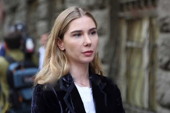 Tina-bokuCava-araadamianuri-mopyrobis-miuxedavad-saakaSvili-ambobs-rom-mzad-aris-politikur-cxovrebaSi-CaerTos-rac-imaze-metyvelebs-rom-saqarTveloSi-komfortisTvis-ar-Camosula