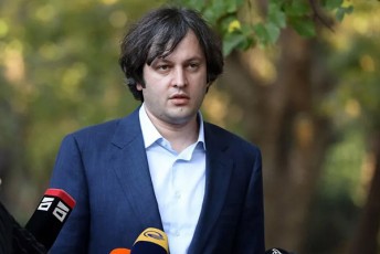 irakli-kobaxiZe-SeiZleba-viRacis-mama-sadRac-iyos-dasaqmebuli-magram-anri-oxanaSvili-sufTa-da-wesieri-kacia---saerTaSoriso-gamWvirvalobam-sakuTar-bundovanebasa-da-korufcias-mixedos