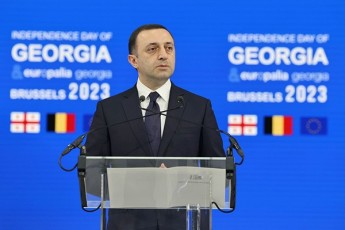 premieri---erT-erT-yvelaze-popularul-restornis-qselSi-makdonaldsSi-mimdinareobda-bavSvebSi-es-propaganda-ra-Tqma-unda-es-aris-amoraluri-da-miuRebeli-kampania
