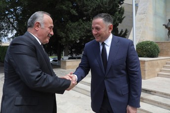 saqarTvelos-Sinagan-saqmeTa-ministri-TurqeTis-respublikis-erovnuli-usafrTxoebis-sabWos-generalur-mdivans-gubernators-Sexvda