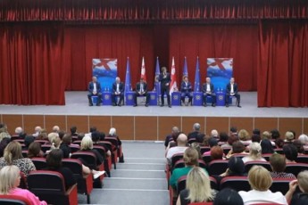 qarTuli-ocnebis-konferenciebze-Telavisa-da-axmetis-organizaciebis-Tavmjdomareebi-da-biuros-wevrebi-airCies