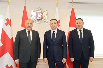 premier-ministri-TurqeTis-respublikis-erovnuli-usafrTxoebis-sabWos-generalur-mdivans-Sexvda