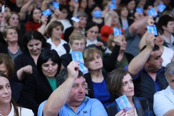 qarTuli-ocnebis-konferenciebze-yvarlis-lagodexis-da-gurjaanis-organizaciebis-Tavmjdomareebi-da-biuros-wevrebi-airCies