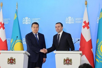 premier-ministrma-irakli-RaribaSvilma-yazaxeTis-respublikis-premier-ministrs-sadilze-umaspinZla