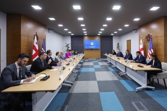 Sinagan-saqmeTa-ministrma-aSS-is-energetikis-departamentis-DOE-birTvuli-usafrTxoebis-sakiTxebis-mdivnis-moadgilesa-da-birTvuli-usafrTxoebis-erovnuli-administraciis-xelmZRvanelTan-gacnobiTi-Sexvedra-gamarTa