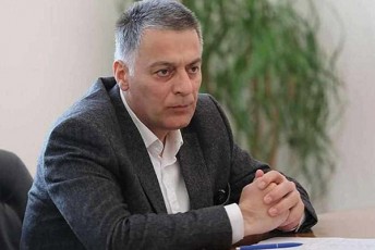 zaal-miqelaZe-rogori-dapirispirebac-ar-unda-hqondes-CvenTvis-miuRebel-putinTan-aseTi-adamianebis-mxardaWera-rogoric-prigoJinia-ar-SeiZleba