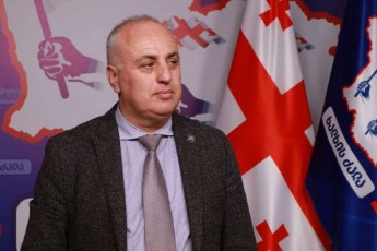dimitri-xundaZe-is-rom-ukraina-samarTlian-brZolaSia-ruseTTan-ar-niSnavs-imas-rom-usamarTlo-brZola-gamoucxados-saqarTvelos