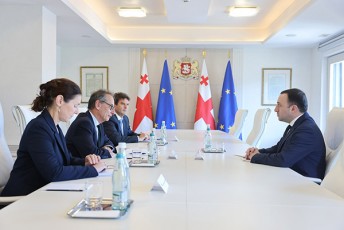 premier-ministri-irakli-RaribaSvili-EBRD-is-mmarTvel-direqtors-da-kavkasiaSi-EBRD-is-axal-regionalur-direqtors-Sexvda