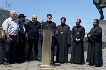sapatriarqo-da-saqarTveloSi-moqmedi-sxvadasxva-religiuri-konfesia-praid-festivalTan-dakavSirebiT-erTobliv-gancxadebas-avrcelebs