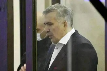 mixeil-saakaSvili-ukrainaSi-elCis-ardabrunebiT-ukraina-ki-ara-saqarTvelo-zaraldeba---ukrainasTan-urTierTobas-Zirs-uTxris-oligarqis-me-5-kolona-Zalian-male-am-yvelafers-sakadrisi-pasuxi-gaecema