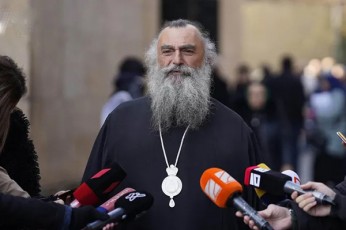 meufe-nikolozi-mTeli-amerika-SeSfoTebulia-marTalia-rom-meufe-Sio-mowamleso---es-aris-cru-informacia-meTqi---cianidis-saqmec-aris-SeTxzuli-orive-saqme-xelovnuria