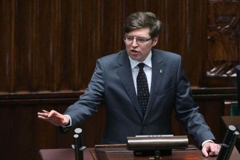 poloneli-deputati-polonel-eqimTan-dakavSirebul-skandalze-amas-polonuri-mxaris-swrafi-da-mZafri-reaqcia-unda-mohyves