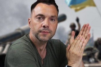 aleqsei-arestoviCis-azriT-ukrainis-Sesvla-nato-Si-ise-rom-koleqtiuri-Tavdacvis-muxli-ar-gavrceldeba-ruseTis-mier-okupirebul-teritoriaze-iqneboda-superistoriuli-Sansi