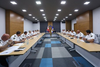 Sinagan-saqmeTa-ministrma-sapatrulo-policiis-departamentis-warmomadgenlebTan-samuSao-TaTbiri-gamarTa