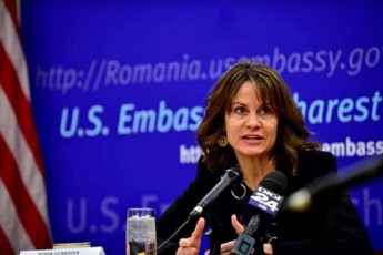 senatma-saqarTveloSi-aSS-is-elCad-robin-daniganis-daniSvnas-mxari-dauWira