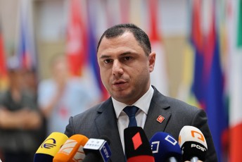 giorgi-amilaxvari-saqarTvelo-CineTTan-gadadis-urTierTobis-umaRles-etapze-es-aris-strategiuli-partnioroba-da-farTovdeba-aseve-TanamSromloba-ganaTlebis-da-mecnierebis-mimarTulebiT