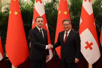 saqarTvelos-premier-ministri-irakli-RaribaSvili-CineTis-saxalxo-respublikis-saxelmwifo-sabWos-premiers-li-cians-Sexvda