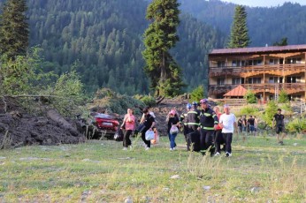 sastumro-sanset-Sovi---Cveni-informaciiT-yvela-Cveni-stumari-da-administraciis-wevri-gadaurCa-stiqias-da-gadayvanilebi-arian-usafrTxo-adgilas
