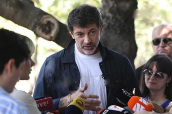 kaxa-kalaZe-mTeli-guliT-vusamZimreb-SovSi-stiqiis-Sedegad-gardacvlilTa-ojaxis-wevrebs-maT-axloblebs-vusamZimreb-sruliad-saqarTvelos