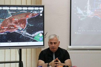 Temur-mRebriSvili-aRWurvilobis-sakmarisi-maragi-gvaqvs-es-exeba-tanisamoss-bots-fexsacmels-cecxlgamZle-formas-specaRWurvilobas---dawyebuli-mcire-xelsawyoTi-damTavrebuli-mZime-spec-aRWurvilobiT