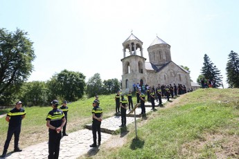 samsaxurebrivi-movaleobis-Sesrulebis-dros-daRupuli-policieli-mirian-WeliZe-samxedro-pativiT-daikrZala