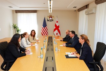 vaxtang-gomelaurma-amerikis-SeerTebuli-Statebis-elCTan-gamosamSvidobebeli-Sexvedra-gamarTa