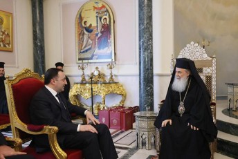 premier-ministri-irakli-RaribaSvili-ierusalimis-patriarqs-Teofile-III-s-Sexvda