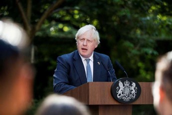 boris-jonsoni-evgeni-prigoJinis-sikvdili-SeuZlebeli-iyo-ruseTis-prezidentis-dakveTis-gareSe-rac-aCvenebs-rom-vladimer-putinTan-molaparakebebs-azri-ar-aqvs