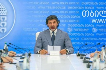 kaxa-kalaZe-meriis-yvela-Sesabamisi-samsaxuri-gamosulia-da-axorcielebs-Sesabamis-samuSaoebs---yvelas-visac-problemebi-Seuqmna-amindma-SeuZlia-dagvikavSirdes-cxel-xazze