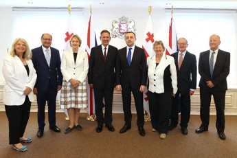 premier-ministri-irakli-RaribaSvili-gaerTianebuli-samefos-saparlamento-delegacias-Sexvda