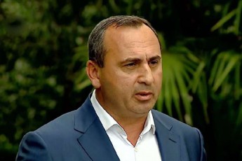 anzor-CubiniZis-gancxadebiT-irakli-RaribaSvilis-aSS-Si-viziti-iyo-komerciuli-da-Sesabamisad-Tanxa-sabiujeto-saxsrebidan-ar-gadaxdila