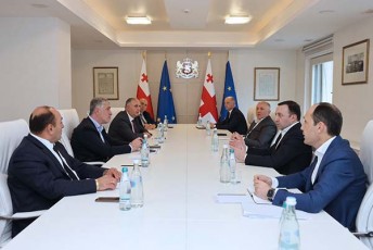 saqarTvelos-premier-ministris-xelmZRvanelobiT-mTavrobis-administraciaSi-ekonomikuri-sabWos-sxdoma-gaimarTa
