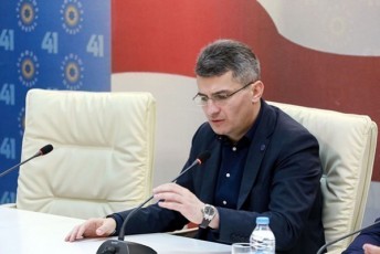mamuka-mdinaraZe-arc-xabeiSvils-arc-vaSaZes-aravin-ekiTxeba-ras-ityvian-maT-avaleben---dRes-daevalaT-rom-situacia-aaduRon