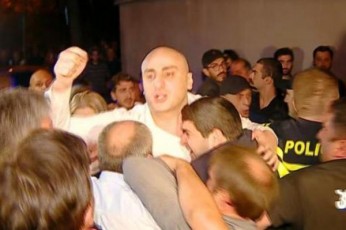 nika-melia-gamoZiebasTan-TanamSromlobaze-uars-acxadebs---ras-ambobs-gamomZiebeli
