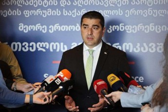 Salva-papuaSvili-prezidenti-Tavisi-qmedebebiT-aCvenebs-rom-Cven-saxelmwifo-ar-varT-ar-vmoqmedebT-konstituciisa-da-kanonebis-safuZvelze-esaa-misi-damokidebuleba-saqarTvelos-mimarT