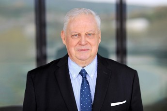 robert-singletari-garwmunebT-rom-bankSi-aravinaa-vinc-Turnavas-winaaRmdeg-moqmedebs