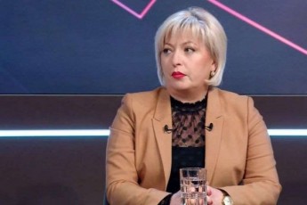 Tamar-CiburdaniZe-rodesac-erT-saxelisuflebo-partias-xalxi-ufro-endoba-problemebis-mogvarebaSi-vidre-erTad-aRebul-mTel-opozicias-maTive-kvlevebiT-es-ukve-sabediswero-ganaCenia-maTTvis