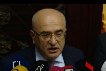 merab-turava-prezidents-SeuZlia-warmomadgenlebis-meSveobiT-monawileoba-sakonstitucio-sasamarTlos-msjelobaSi-magram-vfiqrob-es-xels-SegviSlis-srulyofili-gadawyvetilebis-ganxilvaSi