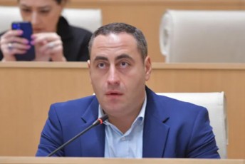giorgi-vaSaZe-nacvlad-imisa-qarTuli-ocnebis-liderebi-parlamentSi-iyvnen-da-is-kanonebi-miiRebodes-daCqarebulad-romelic-12-punqtiTaa-gaTvaliswinebuli-sakonstitucio-sasamarTloSi-mimdinare-farsSi-da-SouSi-monawileoben