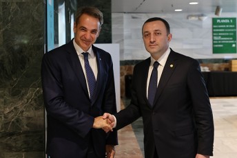 premier-ministri-irakli-RaribaSvili-saberZneTis-respublikis-premier-ministr-kiriakos-micotakiss-Sexvda